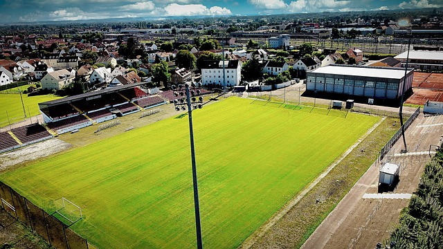 法甲第31輪巴黎聖日耳曼3-1朗斯 姆巴佩維蒂尼亞傳射建功！巴黎多打一人贏下榜首大戰！.